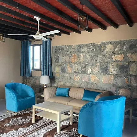 Rose Guesthouse Al 'Aqar Exterior photo