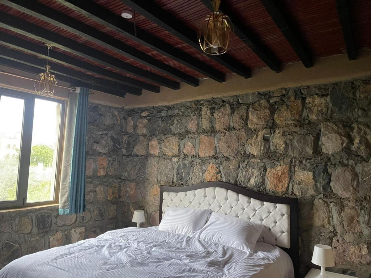 Rose Apartment Al 'Aqar